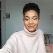 Passionnée de dessin et autodidacte, désireuse de partager mes connaissances pour les personnes qui le souhaitent